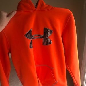 Youth XL Under Armor Hoodie